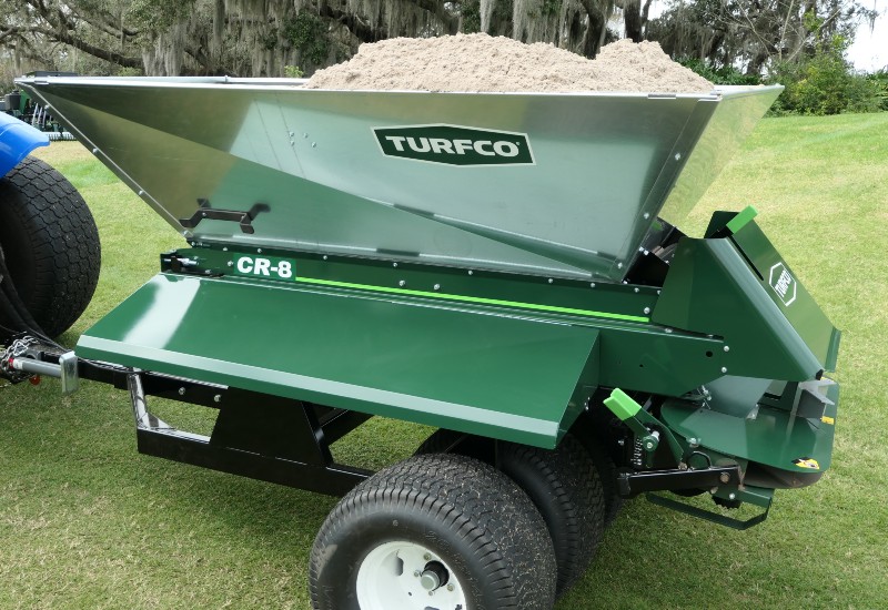 CR-8 Topdresser and Material Handler